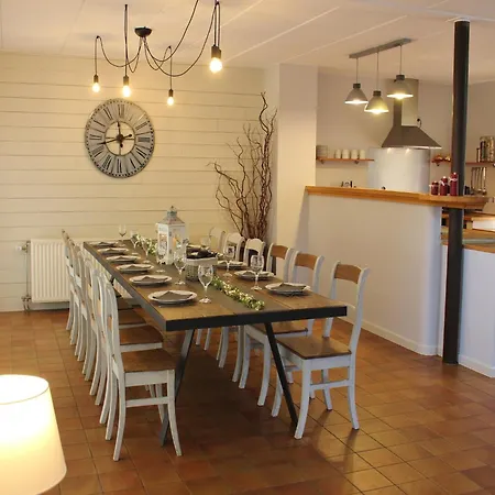 Сasa de vacaciones In Jupille Near Forest Trails, Cleaning Included